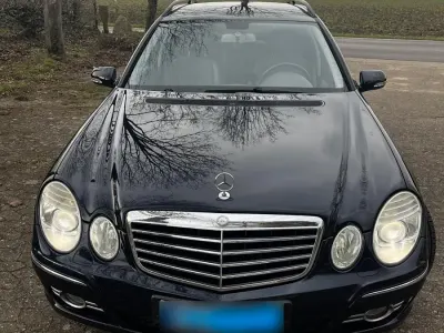 Gebraucht Mercedes E280 Avantgarde 231 PS (169 kW) 2007 Blau Kombi