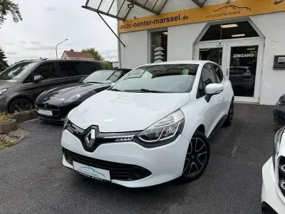Używany Renault Clio IV Experience 90 KM (66 kW) 2016 Biały Sedan/Limuzyna