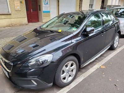 Schwarz Gebraucht 2014 Volvo V40 CC Momentum Kombi | 8.250 € (Superpreis)