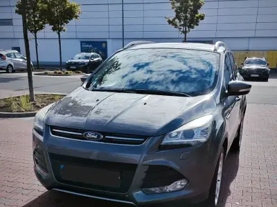 Gebraucht Ford Kuga Titanium 163 PS (119 kW) 2013 Grau SUV