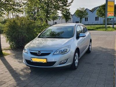 gebraucht Opel Astra Sports Tourer 1.4 Turbo Sport TÜV neu