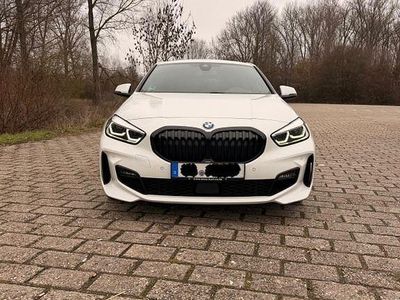 Gebraucht BMW 118 M Sport 140 PS (102 kW) 2020 Weiß Kleinwagen