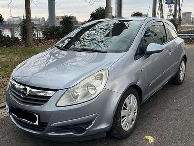 Grau Gebraucht 2008 Opel Corsa Edition Kleinwagen | 2.000 € (Fairer Preis)