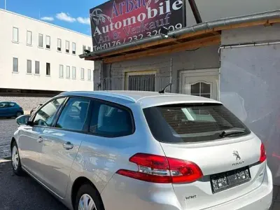 Gebraucht Peugeot 308 SW Business-Line 99 PS (72 kW) 2015 Grün Kombi