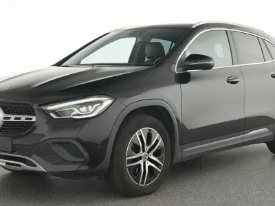 Gebraucht Mercedes GLA200 150 PS (110 kW) 2022 Schwarz SUV
