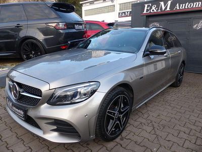 Silber Gebraucht 2020 Mercedes C300e AMG line Limousine | 27.980 €
