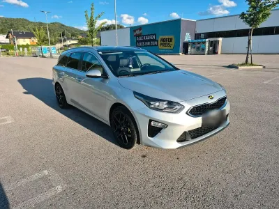 Gebraucht Kia Ceed Sportswagon Gold 116 PS (85 kW) 2018 Silber Kombi