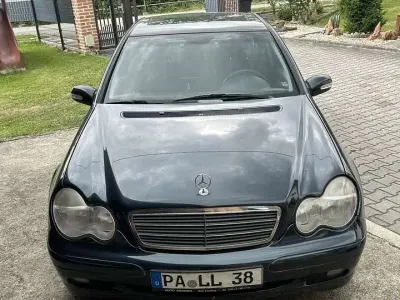Gebraucht Mercedes C180 Elegance 121 PS (88 kW) 2001 Limousine
