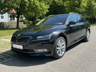 Używany Skoda Superb Style 190 KM (139 kW) 2018 Czarny Kombi