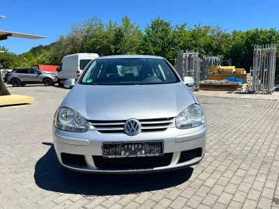 Gebraucht VW Golf V 102 PS (75 kW) 2007 Silber Limousine