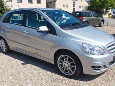 gebraucht Mercedes B200 Sportpaket Navigation Scheckheft