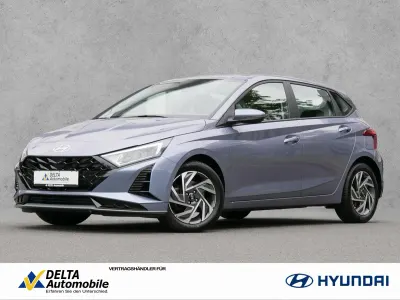 Gebraucht Hyundai i20 Comfort 101 PS (74 kW) 2024 Meta blue / mic Kleinwagen