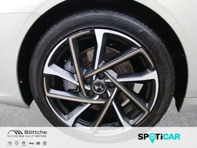 Gebraucht DS Automobiles DS9 Rivoli Plus 181 PS (133 kW) 2021 Lackierung chrystal pearl/typ aussenverkleidung metalliclackierung Limousine