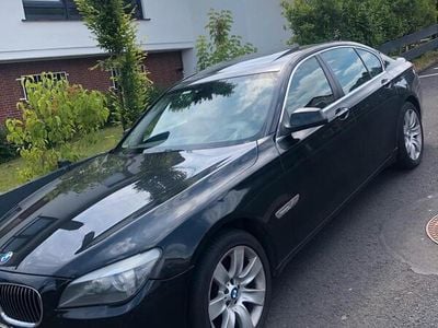 BMW 730