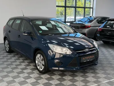 Gebraucht Ford Focus Ambiente 101 PS (74 kW) 2014 Blau Kombi