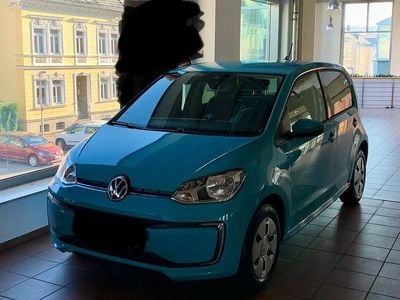 Usata VW e-up! 61 kW (83 CV) 2021 Blu Utilitaria