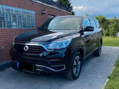 Gebraucht SsangYong Rexton Crystal 181 PS (133 kW) 2018 Schwarz SUV