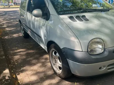 Gebraucht Renault Twingo 60 PS (44 kW) 2007 Silber Kleinwagen