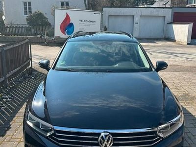 Gebraucht VW Passat 150 PS (110 kW) 2017 Schwarz Kombi