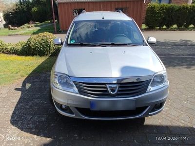 Gebraucht Dacia Logan 88 PS (64 kW) 2012 Silber Van / Kleinbus