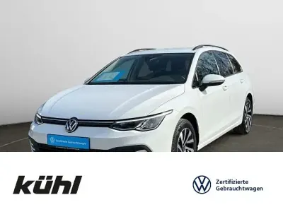 Gebraucht VW Golf VIII Life 116 PS (85 kW) 2023 Pure white Kombi