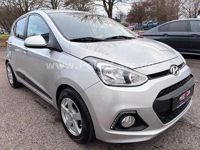 Gebraucht Hyundai i10 GO! 67 PS (49 kW) 2016 Silber Kleinwagen