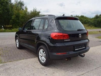 Gebraucht VW Tiguan Trendline 122 PS (89 kW) 2013 Schwarz SUV