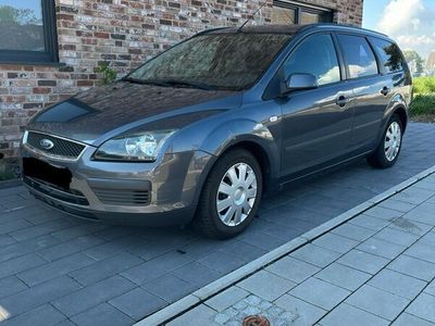 gebraucht Ford Focus Kombi 1.8 116 ps