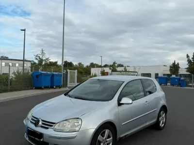 Gebraucht VW Golf V United 105 PS (77 kW) 2008 Silber Kleinwagen