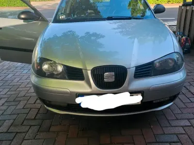 Używany Seat Cordoba 75 KM (55 kW) 2004 Szary Sedan/Limuzyna