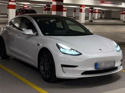 Gebraucht Tesla Model 3 239 kW (325 PS) 2020 Weiß Limousine