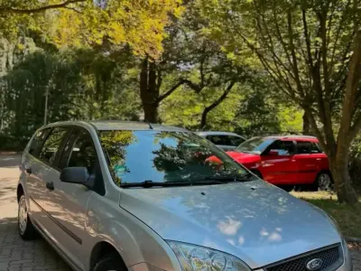 Gebraucht Ford Focus 100 PS (73 kW) 2006 Silber Kombi