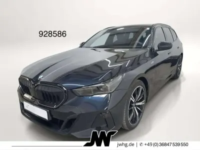 Gebraucht BMW 540 M Sport 303 PS (222 kW) 2025 Carbonschwarz metallic Kombi