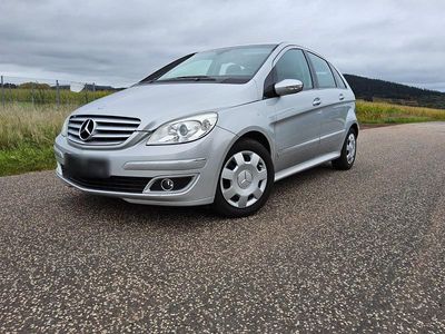 Gebraucht Mercedes B170 115 PS (84 kW) 2006 Silber Van / Kleinbus