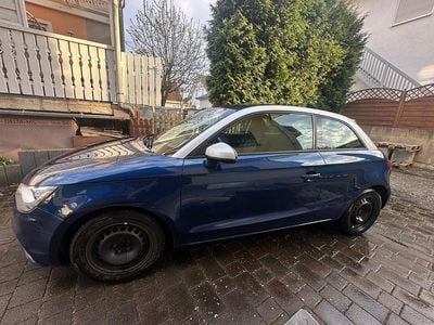 Blau Gebraucht 2011 Audi A1 Ambition Limousine | 4.800 € (Fairer Preis)
