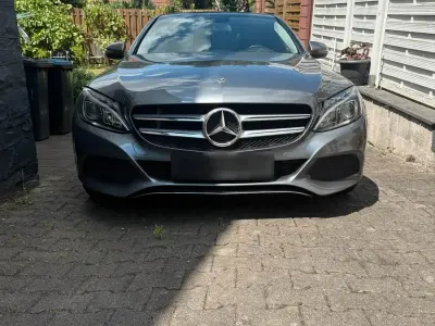 Gebraucht Mercedes C180 156 PS (114 kW) 2017 Silber Limousine