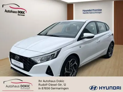 Gebraucht Hyundai i20 Intro Edition 101 PS (74 kW) 2021 Polar white Kleinwagen
