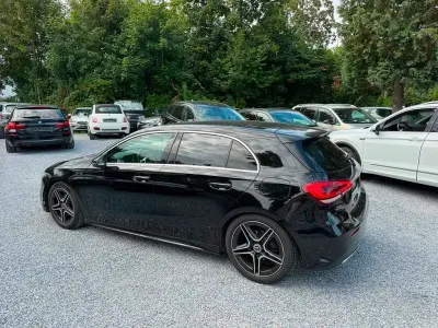 Gebraucht Mercedes A180 AMG line 136 PS (100 kW) 2019 Schwarz Limousine