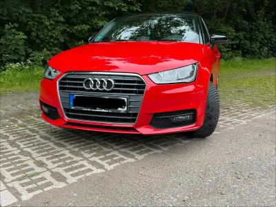 Gebraucht Audi A1 Comfort 150 PS (110 kW) 2015 Rot Kleinwagen