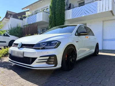 Gebraucht VW Golf VII GTI 230 PS (169 kW) 2017 Weiß Limousine