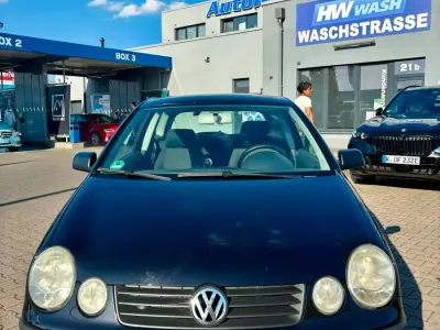 Gebraucht VW Polo Comfortline 64 PS (47 kW) 2004 Schwarz Kleinwagen