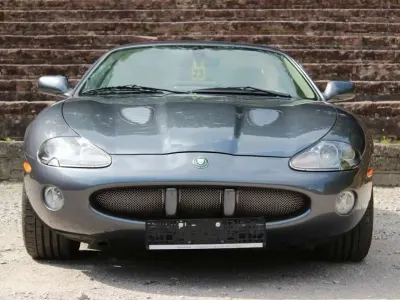 Gebraucht Jaguar XKR 396 PS (291 kW) 2002 Grau Coupé