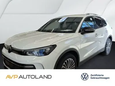 Gebraucht VW Tiguan Goal 150 PS (110 kW) 2025 Pure white SUV