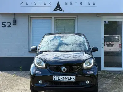 Gebraucht Smart ForFour 90 PS (66 kW) 2016 Schwarz Kleinwagen