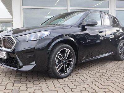 Gebraucht BMW iX2 M Sport 150 kW (204 PS) 2026 Black sapphire metallic SUV