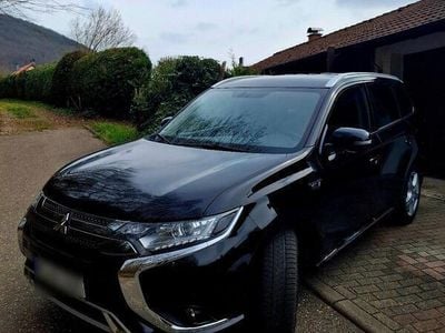 Mitsubishi Outlander P-HEV