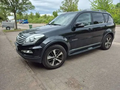 Gebraucht SsangYong Rexton 163 PS (119 kW) 2016 Schwarz SUV