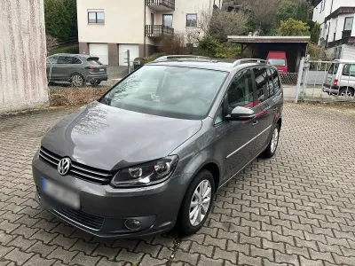 Gebraucht VW Touran Highline 140 PS (102 kW) 2011 Grau Van / Kleinbus