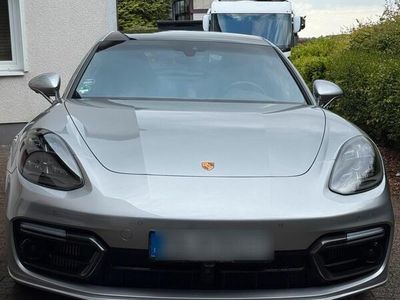 Porsche Panamera 4S