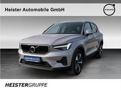 Nouă Volvo XC40 Core 163 CP (119 kW) 2026 Argintiu SUV